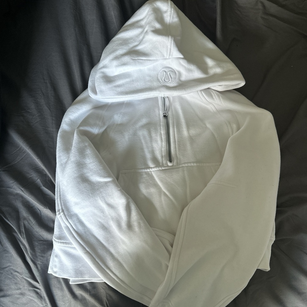 Lululemon White Scuba